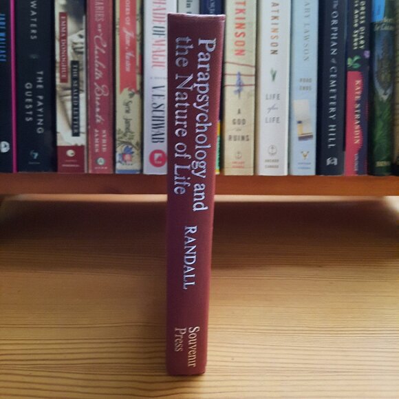 Parapsychology and the Nature of Life by John L. Randall (1975) - Picture 2 of 4